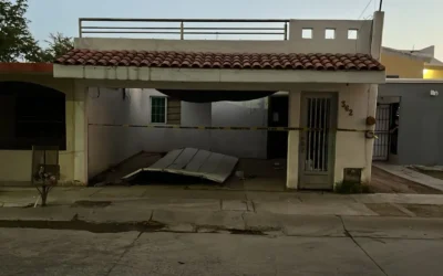 Aseguran camioneta de lujo en vivienda vandalizada en Los Huertos