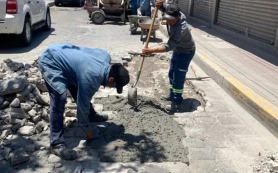 Avanza Obras Públicas con bacheo en primer cuadro de la ciudad