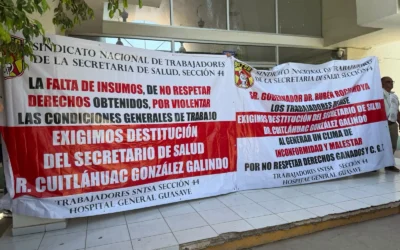 Trabajadores del HG de Guasave se manifiestan por violaciones laborales tras llegada del IMSS-Bienestar