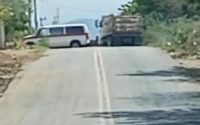 Reportan bloqueo en la carretera estatal Chilillo-Matatán en Rosario