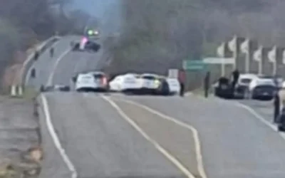 Enfrentamiento en la México 15, en el Limón de Los Ramos; hay policías heridos y cierran la rúa