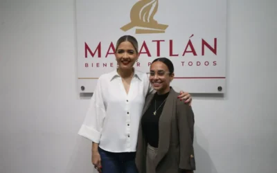 Estrella Palacios toma protesta a nueva titular del IMJU Mazatlán.