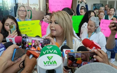 SNTSA sección 44 se manifiestan en el Hospital General de Culiacán exigencia respeto a sus derechos laborales