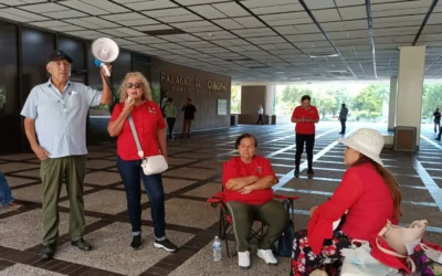 Movimiento Somos + Que 53 exige fechas de pago por incremento salarial a maestros activos, jubilados y pensionados