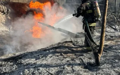 En la exposición de Miravalles había contenedores con combustible
